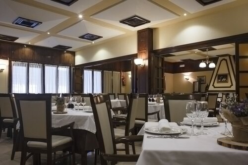 Гостиница Hotel Restaurante Emilio в Кастилия-Ла-Манча
