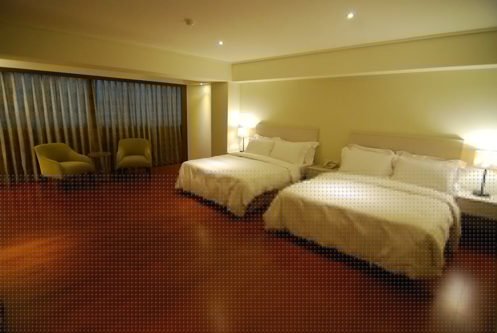 Фото Taitung Bali Suites Hotel