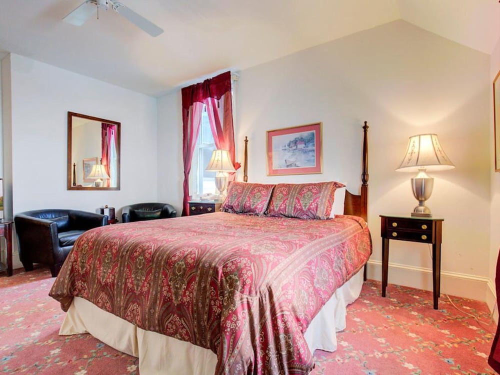 Фото The Hewitt Wellington Hotel