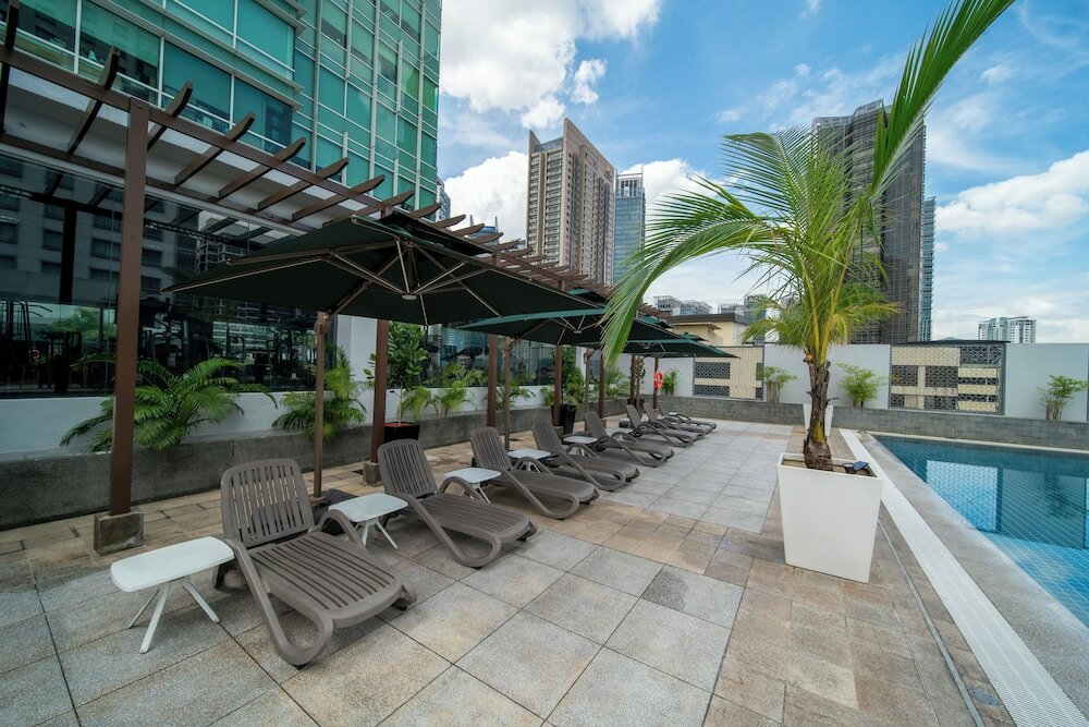 Фото The Boulevard - A St Giles Hotel