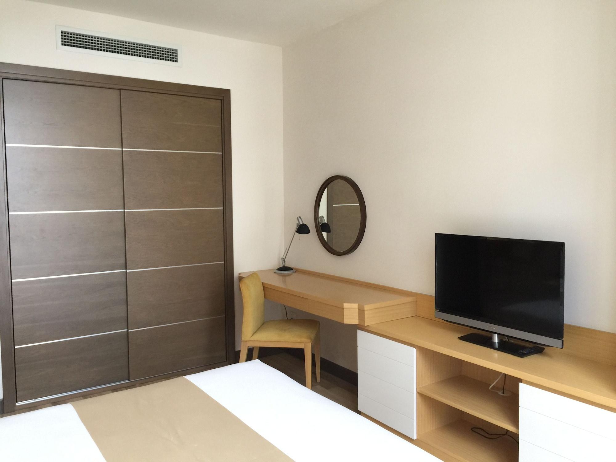 Фото Bluesky Serviced Apartment Airport Plaza