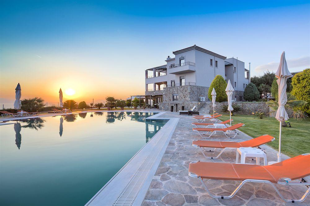 Фото Marini Luxury Apartments and Suites