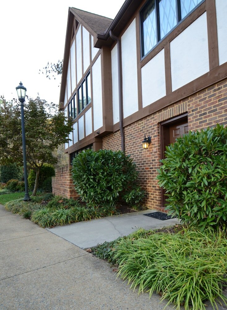 Фото English Inn of Charlottesville