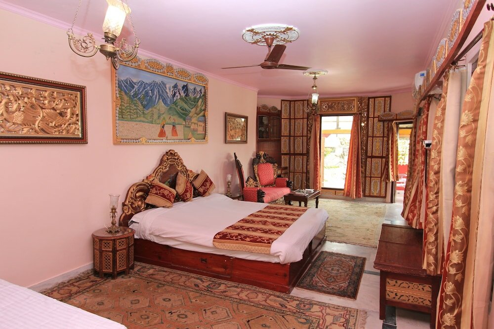 Фото WelcomHeritage Grace Hotel