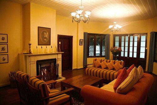 Гостиница Ferncliff Bungalow в Нувара-Элии
