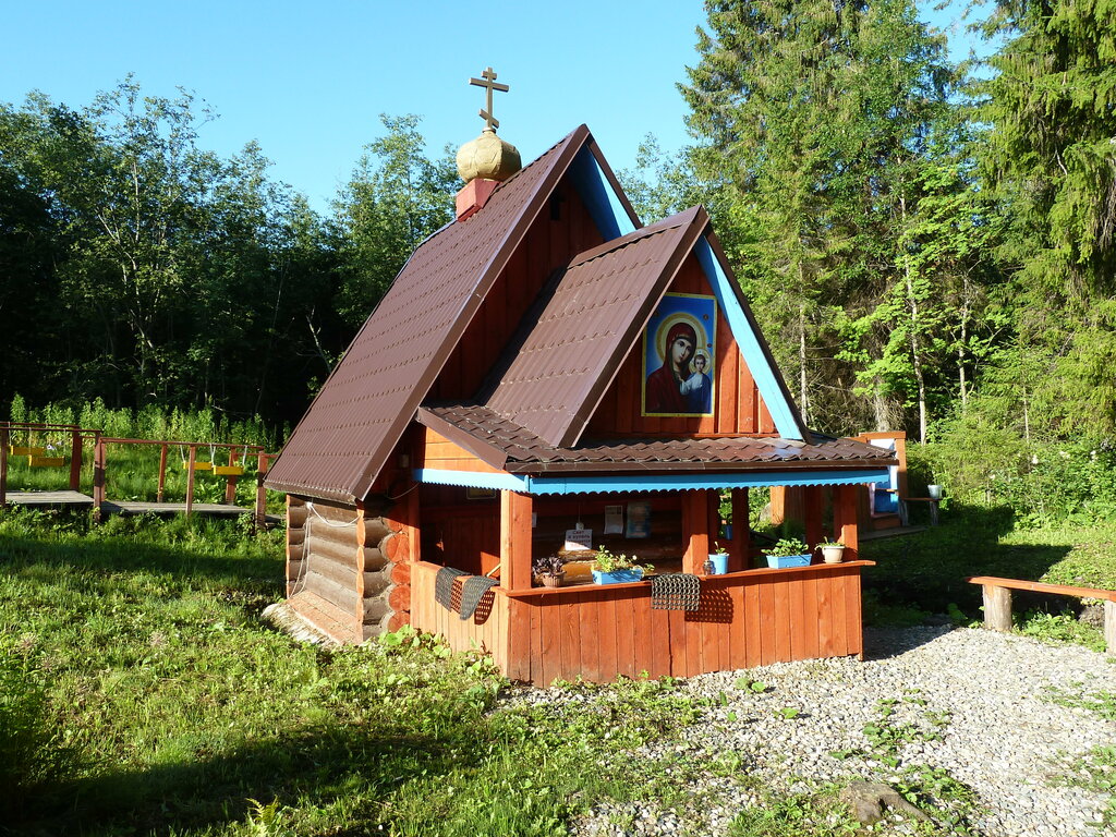 Часовня, памятный крест Часовня Пресвятой Богородицы, Костромская область, фото