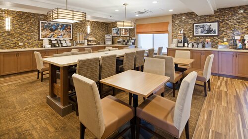 Гостиница Best Western Plus Cottontree Inn в Айдахо-Фолс