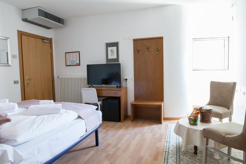 Фото Athos Hotel