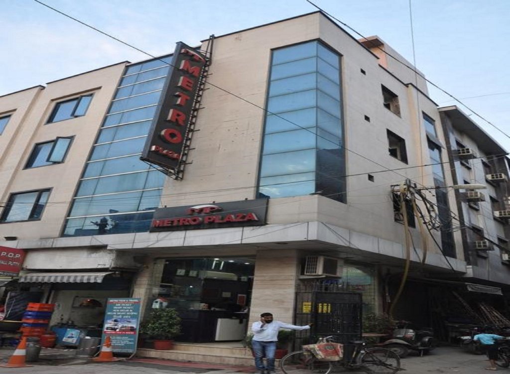 Фото отеля 1