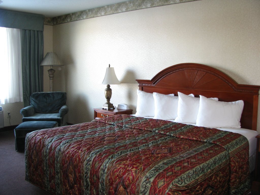 Фото Le Ritz Hotel and Suites