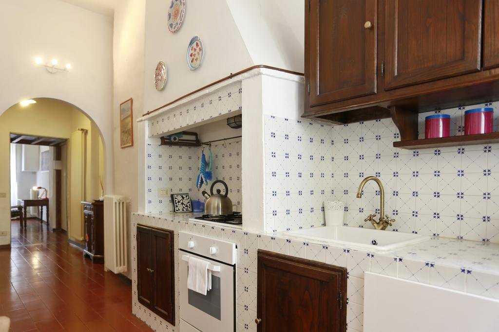 Фото Cozy loft in Santa Croce square Florence