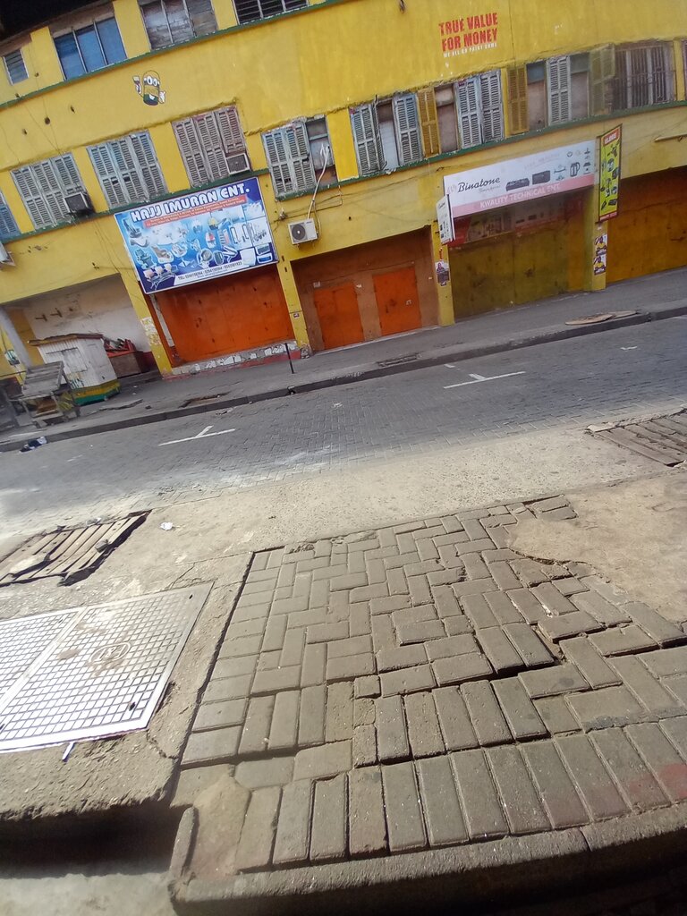 Upholstered furniture Hajj Imuran Ent, Accra, photo