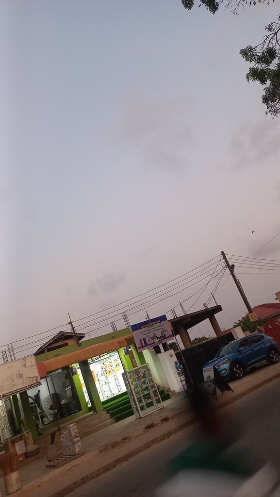 Curtains, curtain rods Khophi Ages Stores, Accra, photo