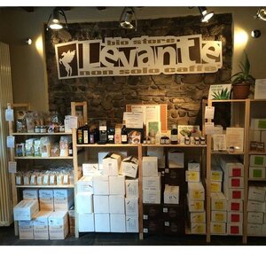 Levante Bio Store (Maslianico, Via Milano, 179), coffee shop