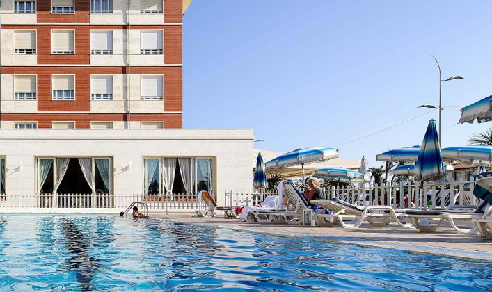 Фото отеля 2