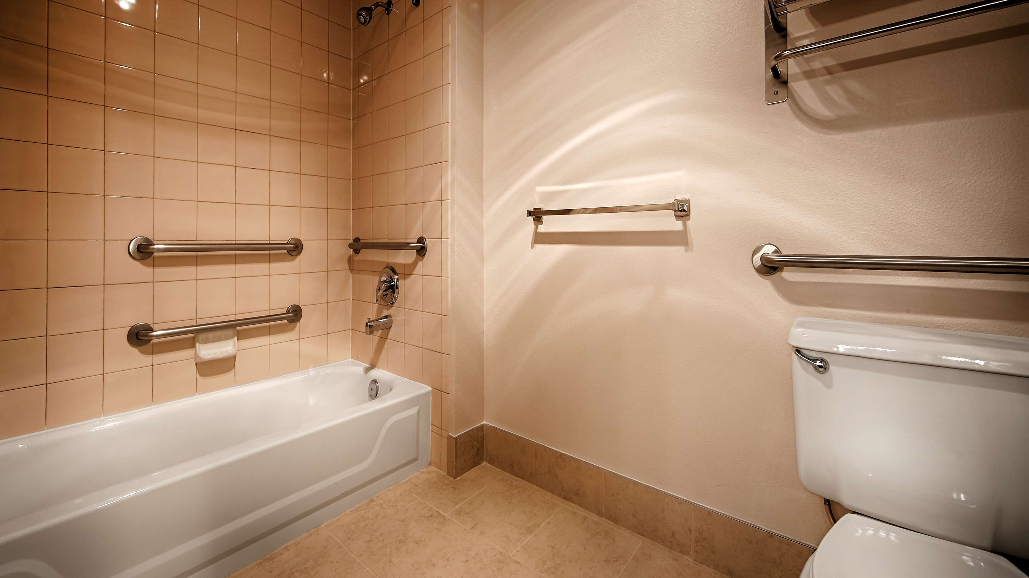 Фото Best Western Alderwood