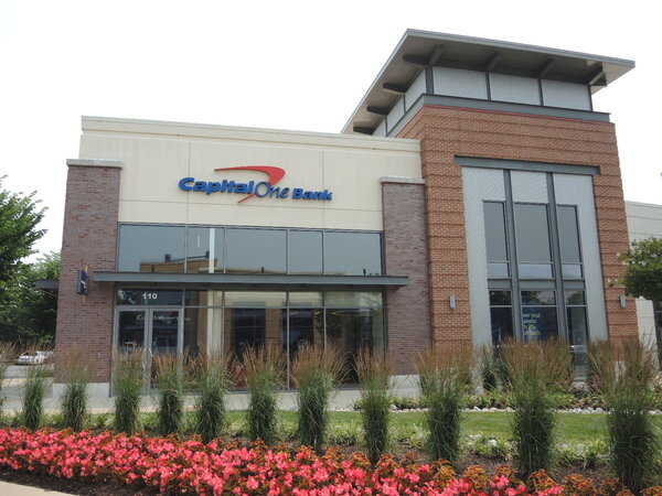 ATM Capital One Bank, Commonwealth of Virginia, photo
