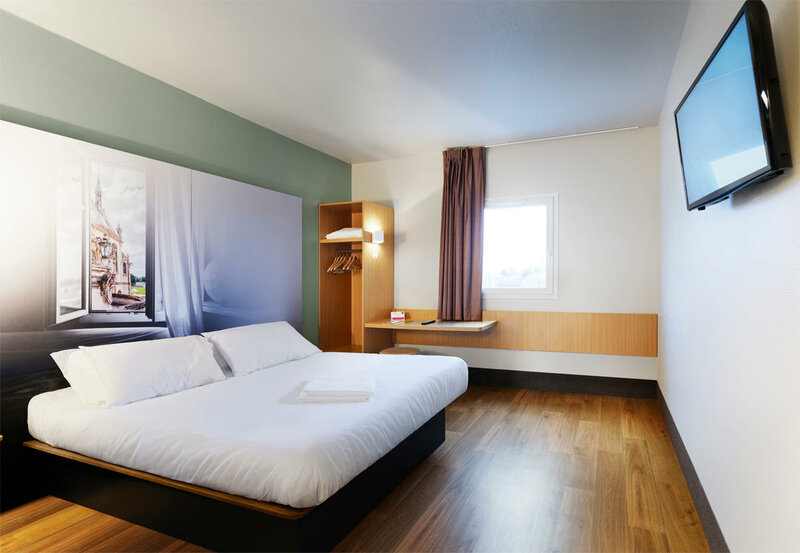 Гостиница B&b Hotel Creil Chantilly