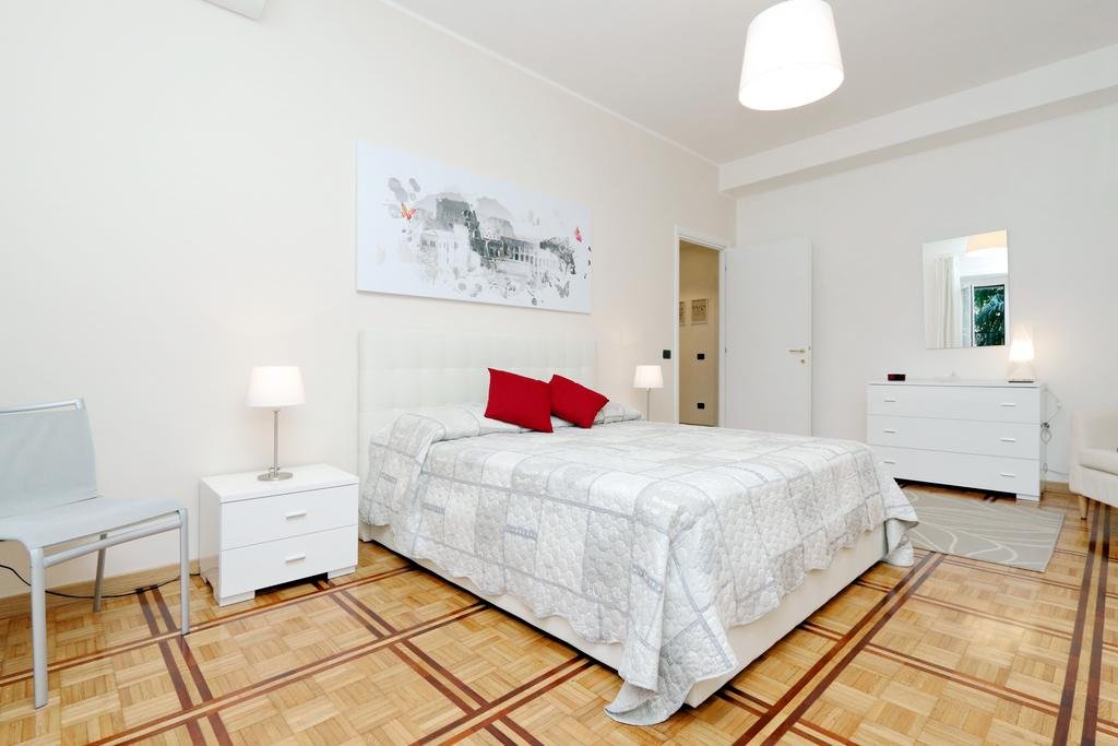 Фото The Number 44 Holiday Home