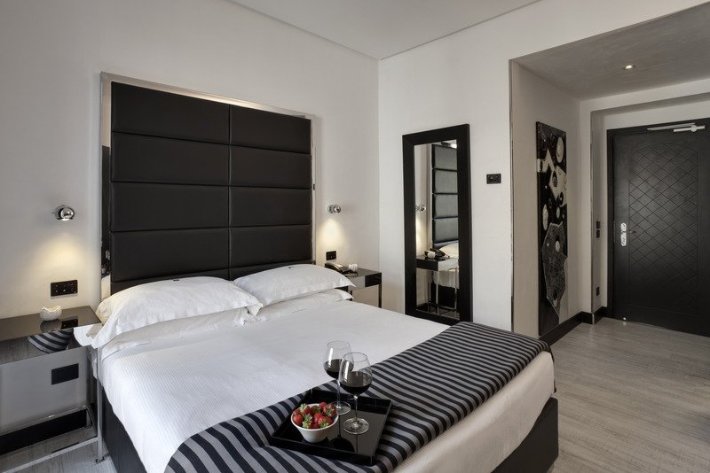 Фото Lhp Hotel Napoleon