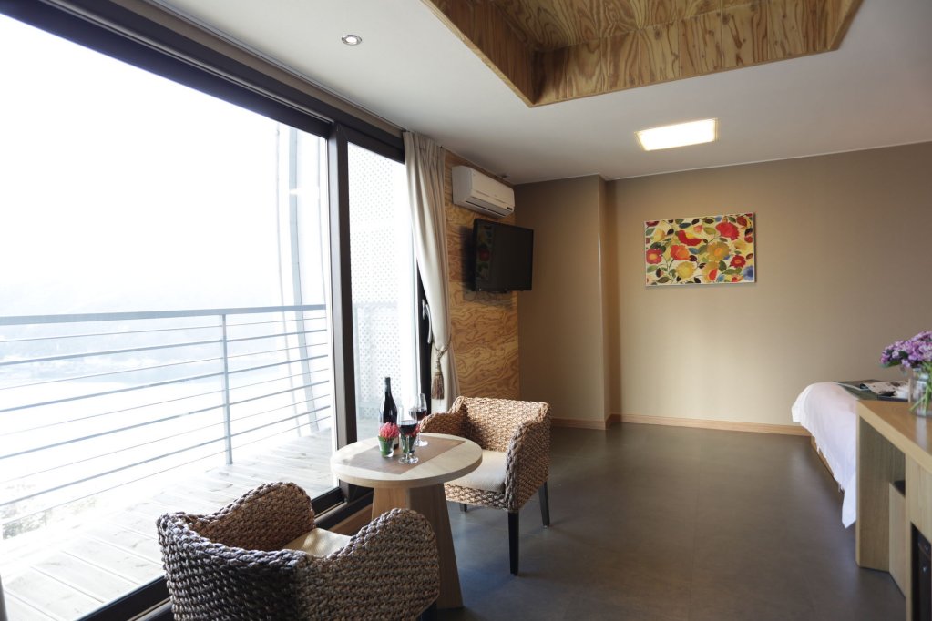 Фото Radiance Hotel