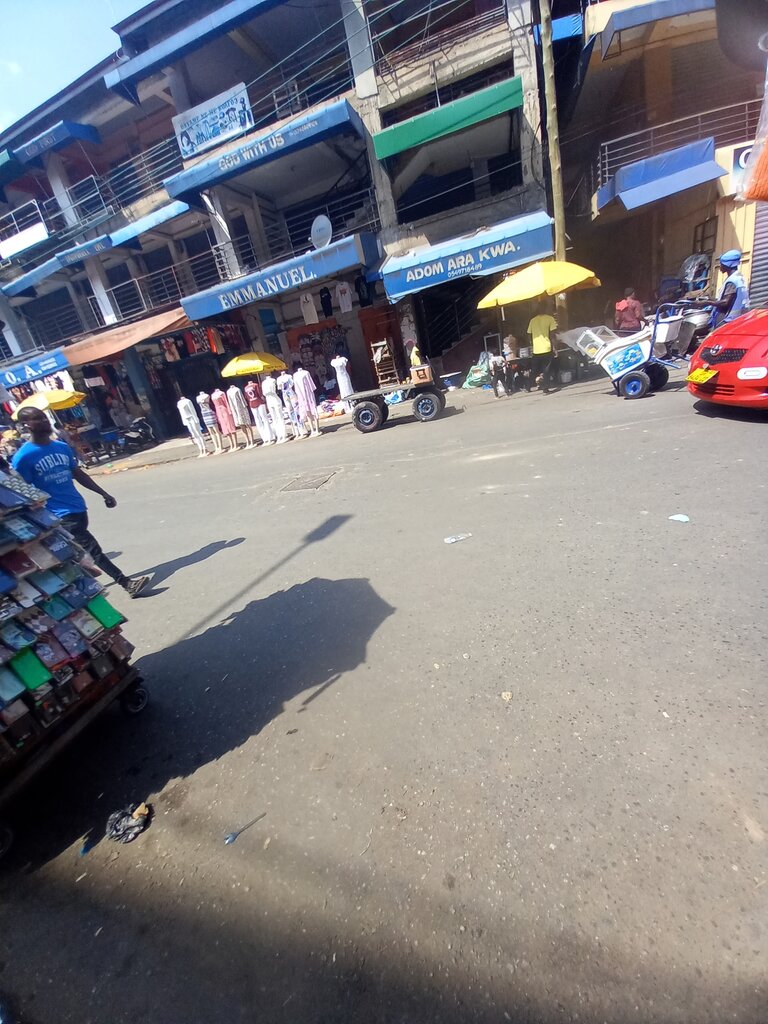 Clothing store Love J Trends, Accra, photo