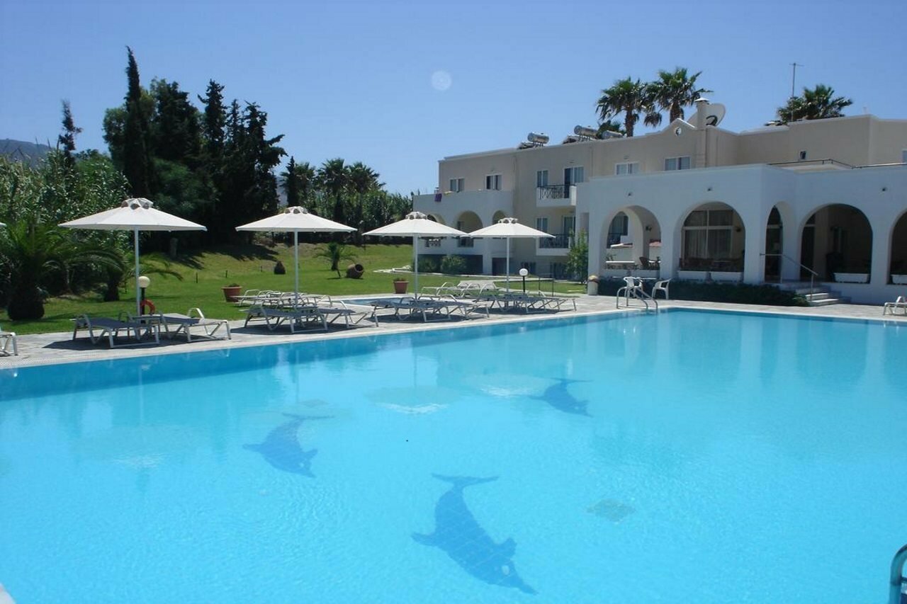 Фото Andromeda Hotel Apartments