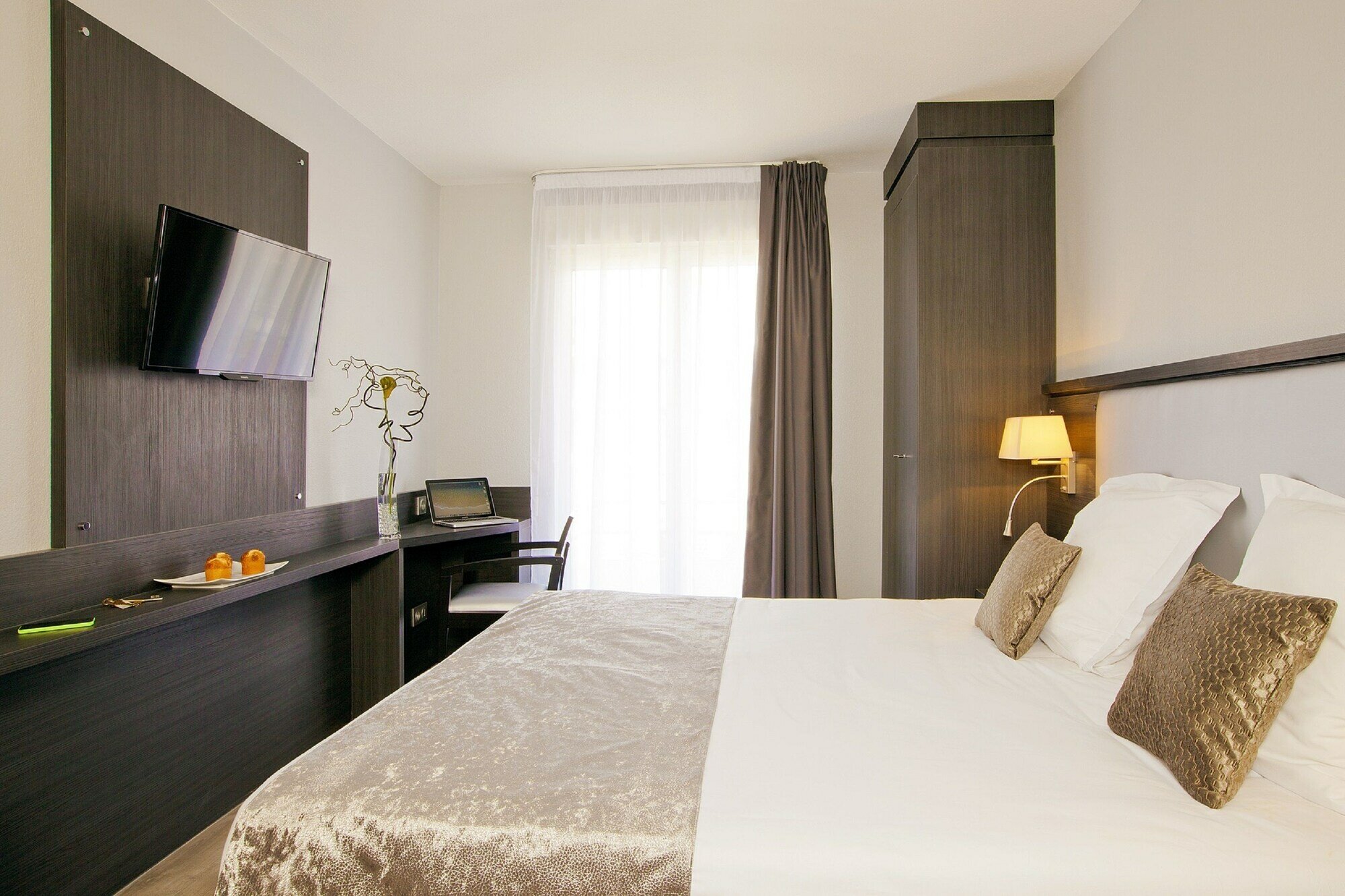 Фото Séjours & Affaires Aix-en-Provence Mirabeau