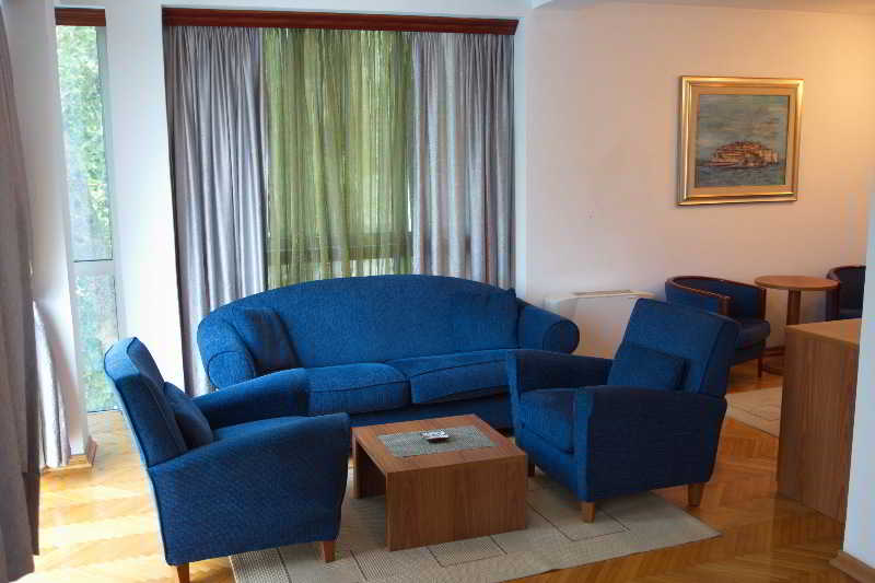 Фото Hotel Ambasador