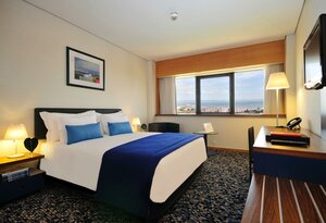 Гостиница Ramada by Wyndham Lisbon