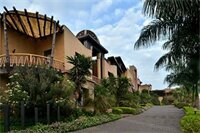 Гостиница The Corinthians Resort & Club