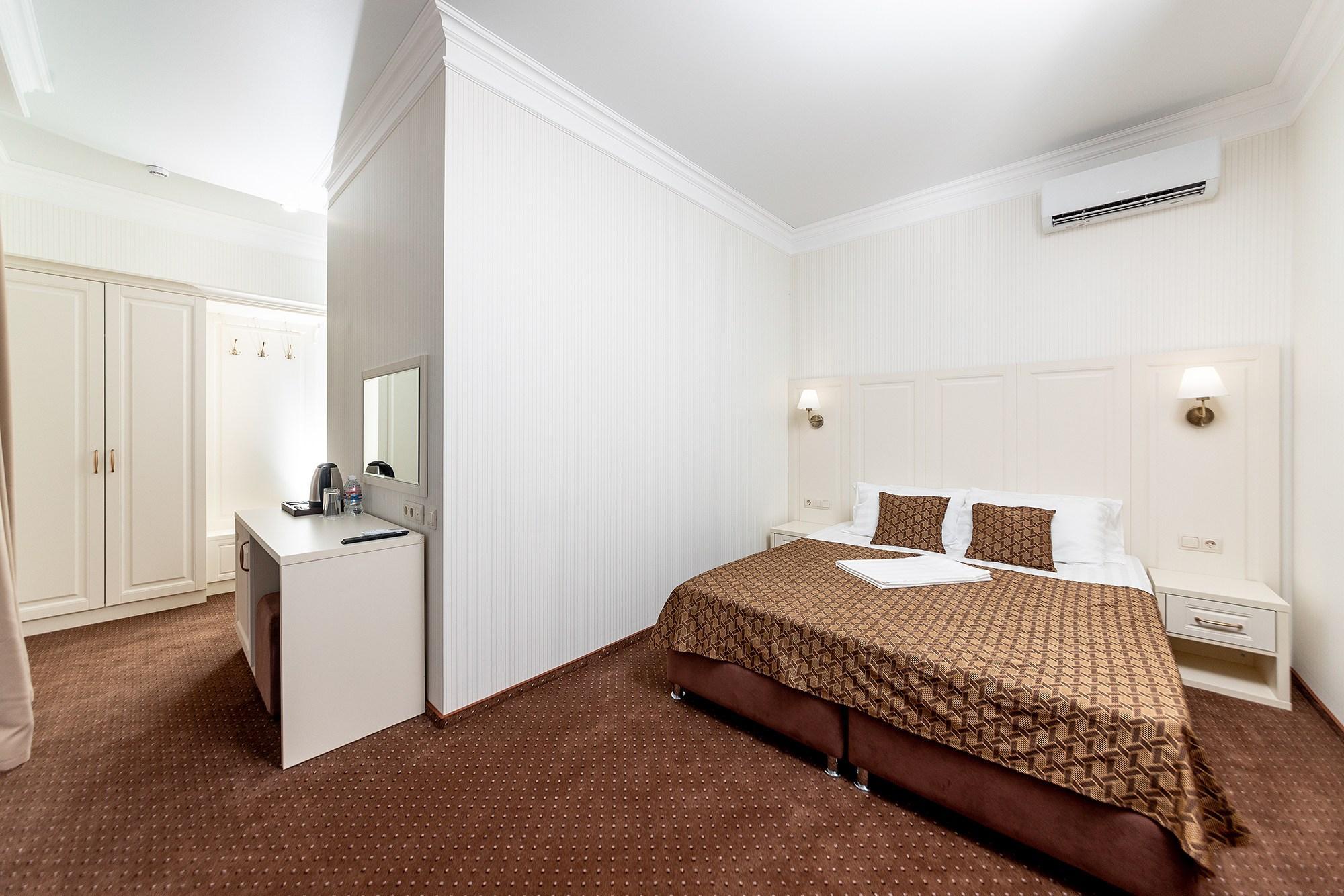 Фото Adriatic Hotel