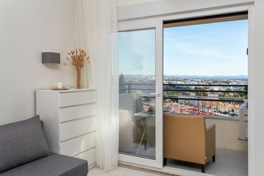 Фото Jardim Cozy Apartment with 2 swimming pools near the Old Town