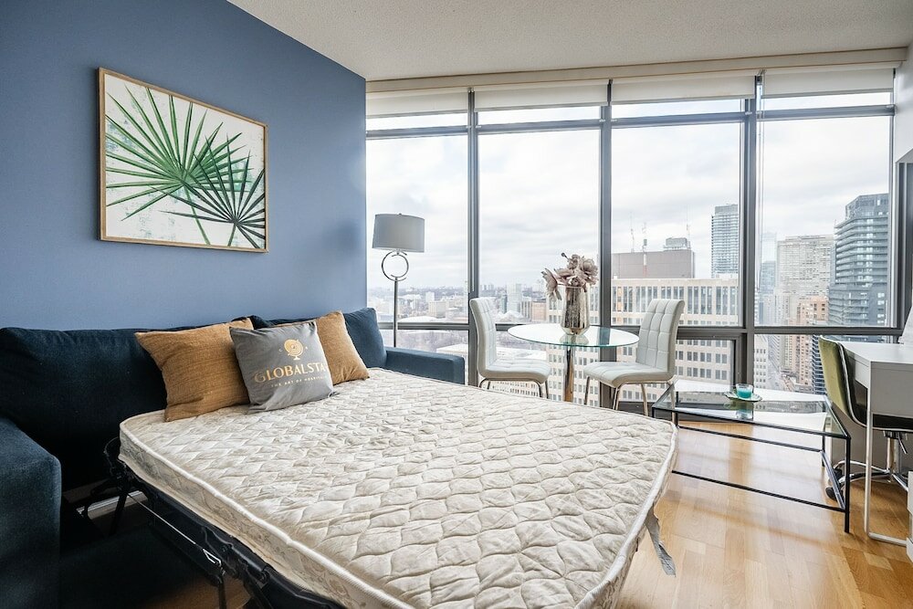 Фото Апарт-отель Globalstay Burano Condos in Downtown Toronto