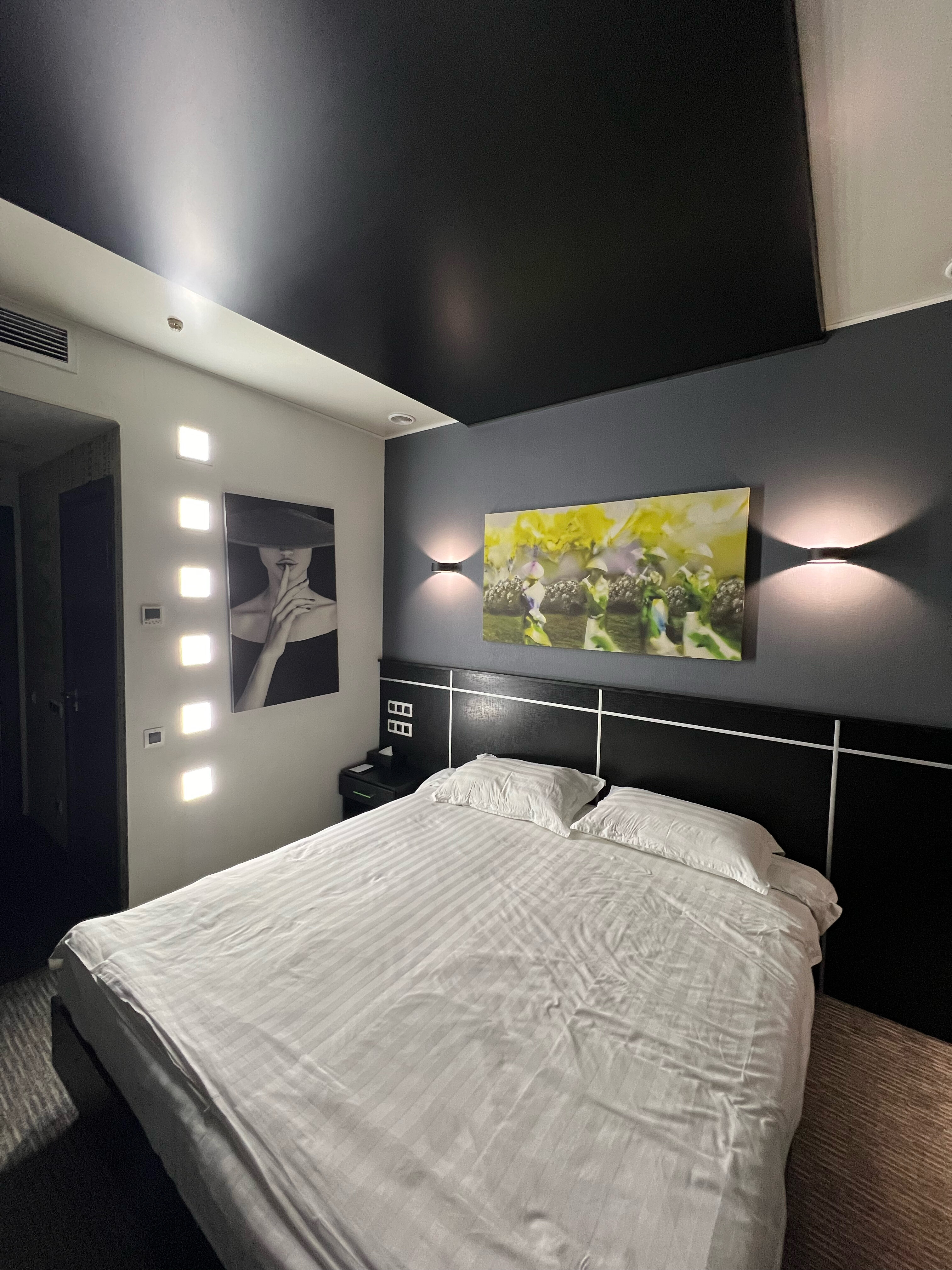 Фото Art Hotel Bishkek