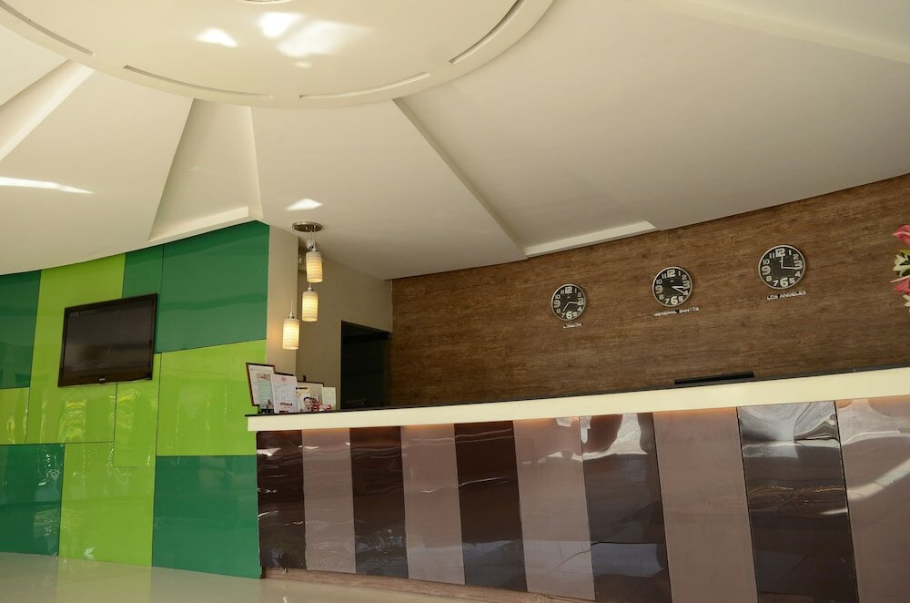 Фото Sun City Suites