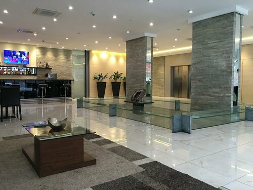 Внешний вид отеля Crystal Tower Hotel в Монтевидео, фото 4