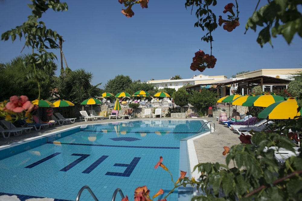 Фото Fili Hotel Apartments