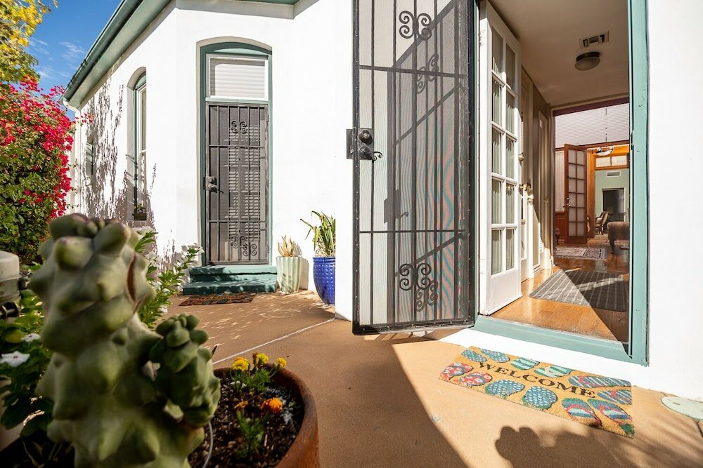 Фото The Blenman Inn