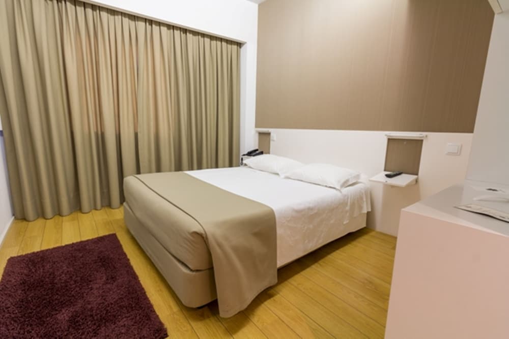 Фото Hotel Laranjeira