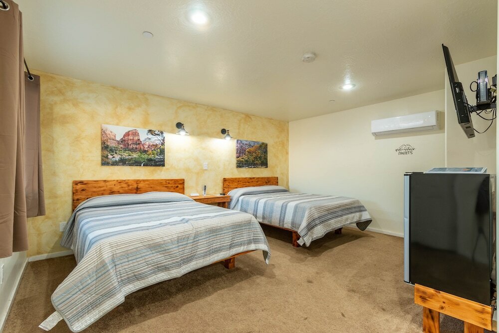 Фото Hurricane Hideaway Lodging