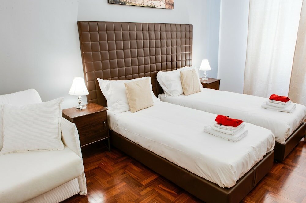 Фото Lh Royal Suites