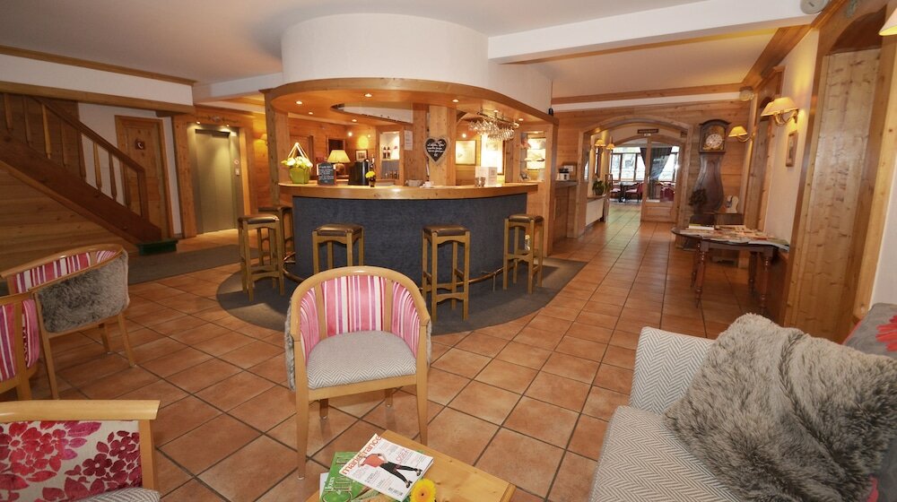 Фото Hotel de l'Arve by HappyCulture