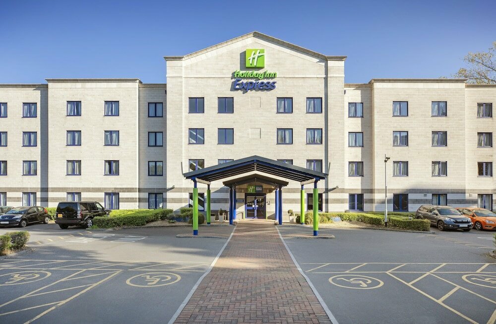 Hotel Holiday Inn Express Poole, Poole, photo
