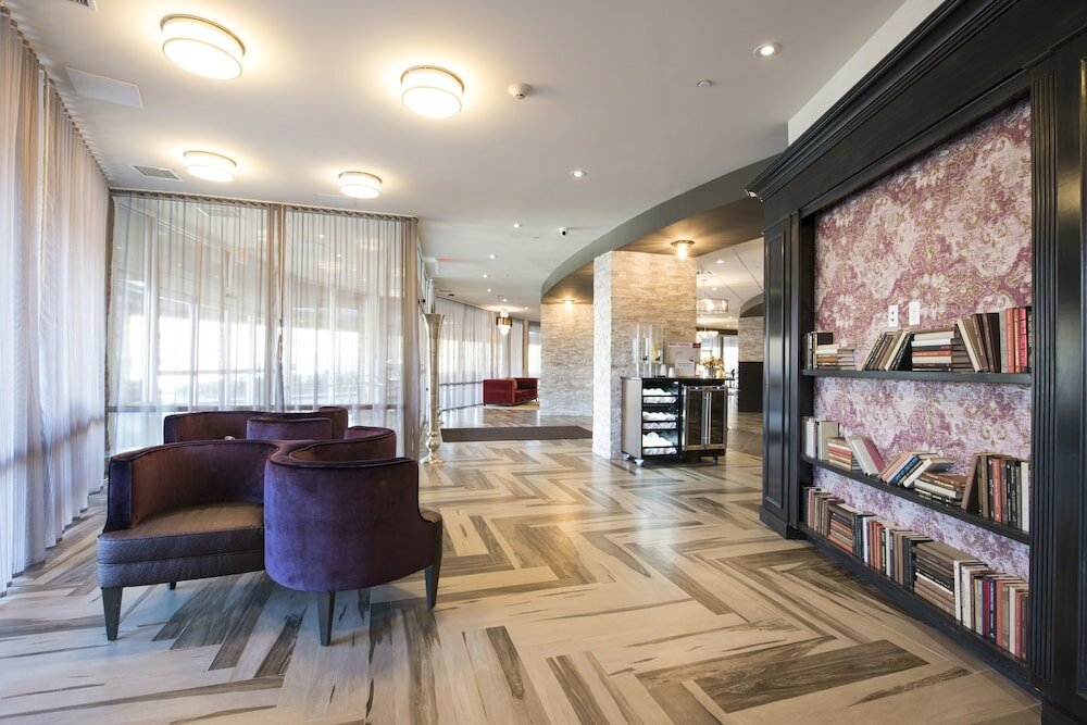 Фото Crowne Plaza Saddle Brook, an Ihg Hotel