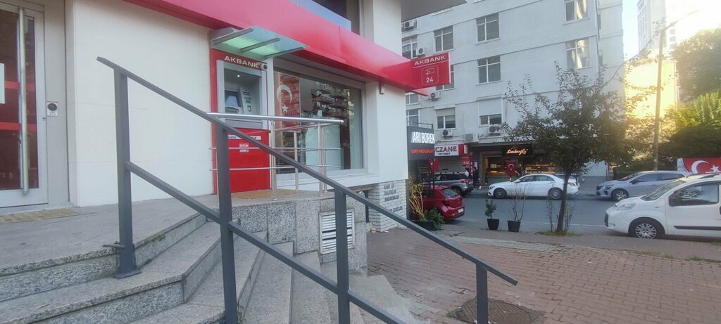 بنك Akbank Esentepe Şubesi - Akbank T. ، اسطنبول، صورة