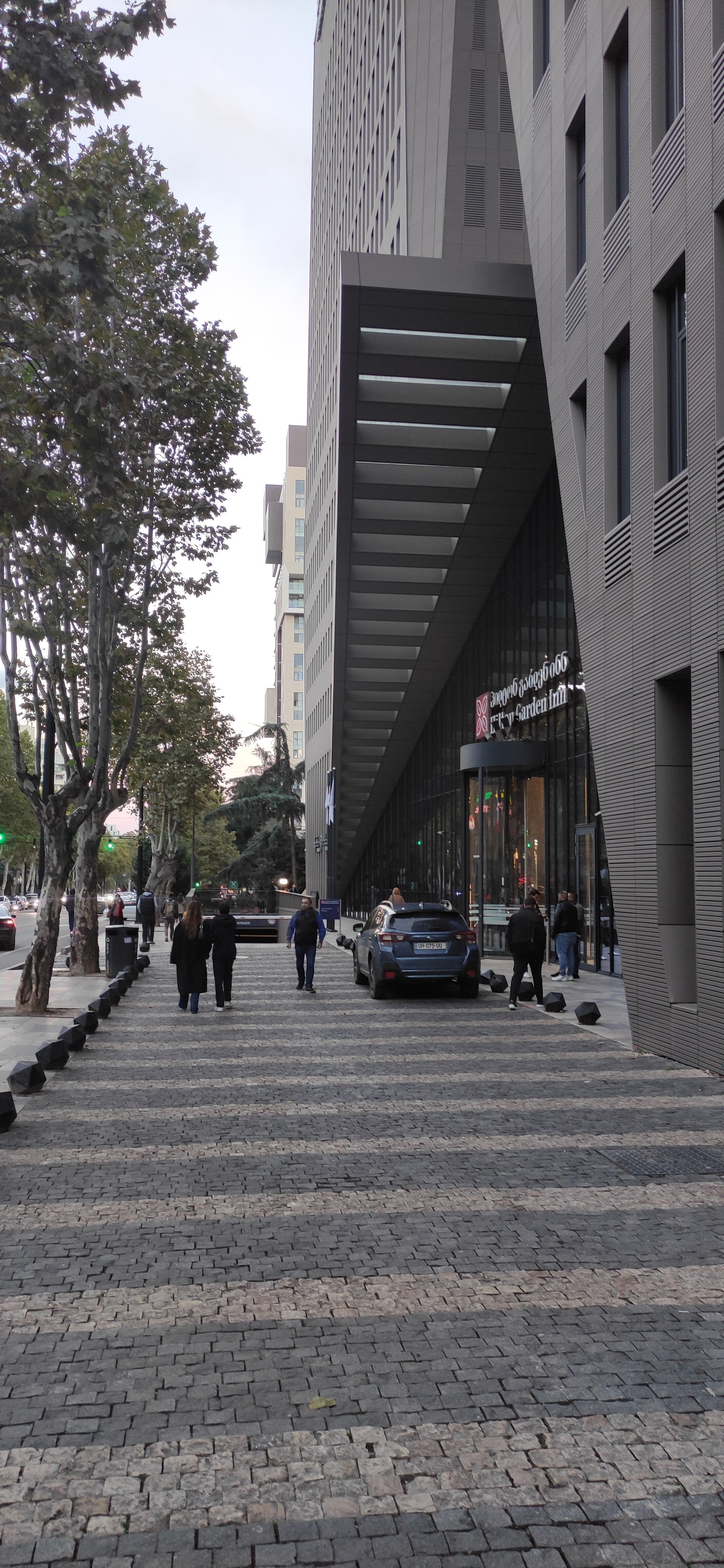 Фото Hilton Garden Inn Tbilisi Chavchavadze