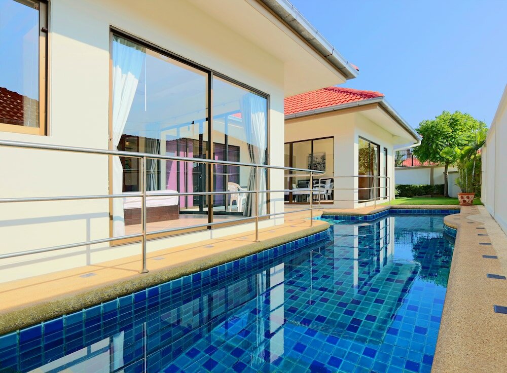 Фото Avoca Pool Villas
