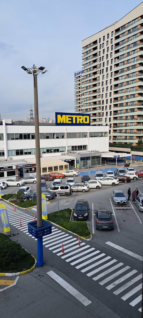 Supermarket Metro Grossmarket, Istanbul, photo