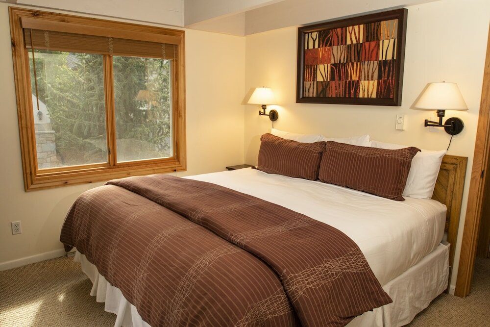 Фото Chateau Blanc Condominiums